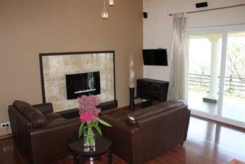Farview Mountain Resort Villas Уті Екстер'єр фото