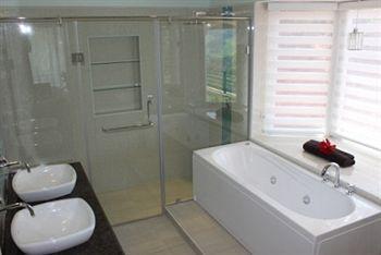 Farview Mountain Resort Villas Уті Екстер'єр фото
